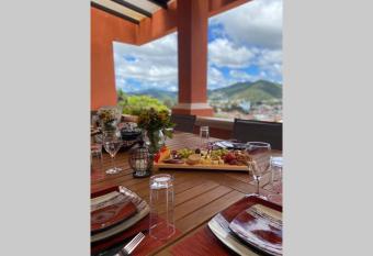 DEPARTAMENTO VILLA NEEK allows 18 year olds to book a room