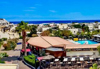 Piggy   s allows 18 year olds to book a room