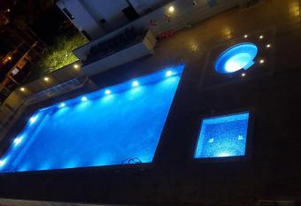 Hermoso Apartamento Completamente Dotado - en el Rodadero Cerca a Arrecife Mall has Balcony rooms