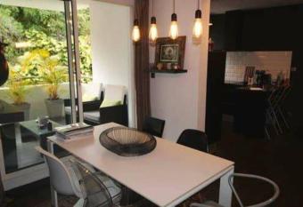 ST DENIS bellepierre LUXURY APPARTMENT REUNION allows 18 year olds to book a room