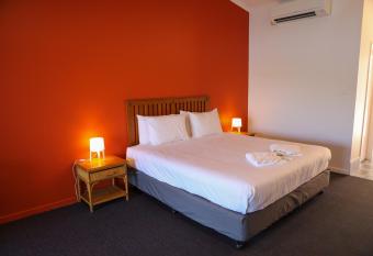 De Lago Resort On Lake Bennett has Balcony rooms