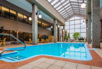 Best Western Hotel Universel Drummondville allows 18 year olds to book a room