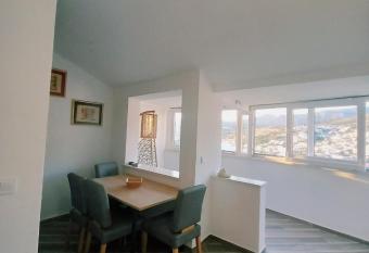 APARTMAN DREAM DUBROVNIK allows 18 year olds to book a room