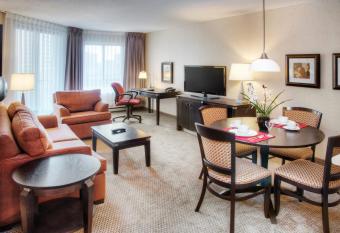 Les Suites Hotel Ottawa has Balcony rooms