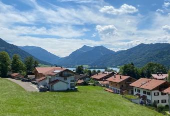 Apartment Schlierseeblick has Balcony rooms