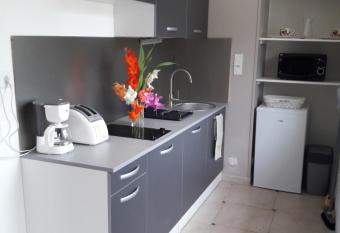 Logis de LANGE studio 2 p has Balcony rooms