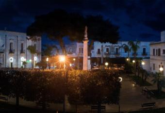 Casa Manuela allows 18 year olds to book a room