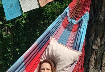   zikeLak24 allows 18 year olds to book a room