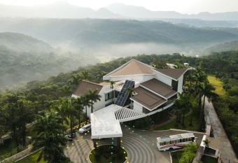 StayVista at Emerald Acres has Balcony rooms