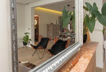 #MacLeod2 allows 18 year olds to book a room