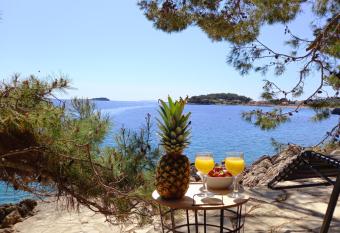 Apartman Luka has Balcony rooms