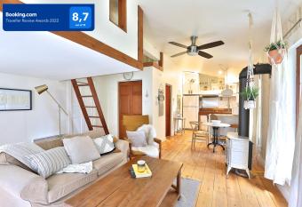 Unique Getaway Wood Loft 20mn from Mount Orford Ski Resort has Balcony rooms