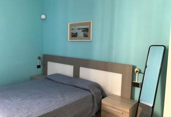 Appartamento Gloria allows 18 year olds to book a room