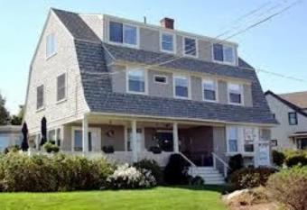 Seafarer Inn allows 18 year olds to book a room