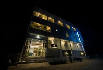 Jeyam Residency has Balcony rooms