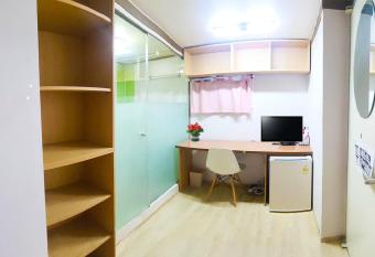 Asan Residence allows 18 year olds to book a room