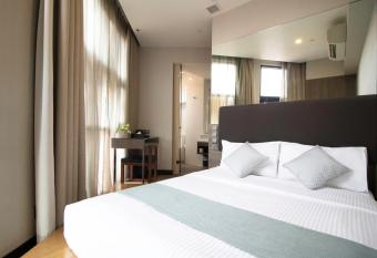 Hotel NuVe Stellar allows 18 year olds to book a room