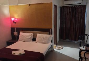 HOTEL S K PALACE allows 18 year olds to book a room