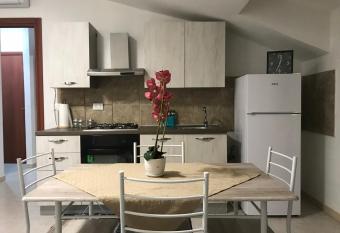 A un passo dal mare has Balcony rooms