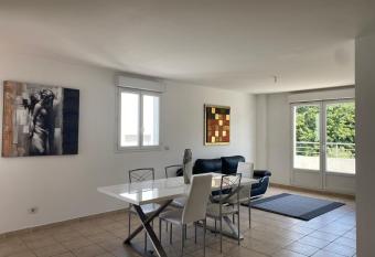 biguglia t3 de charme has Balcony rooms