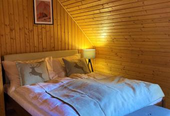 Vila Diana has rooms with a private hot tub