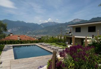 Gazzi Apartments  Panoramic & Relaxing  has Balcony rooms