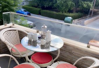 Next to the beach Mackenzie Studio allows 18 year olds to book a room