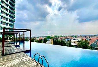 Grand Kamala Lagoon 2BR Full Furnished By Happy Room s has Balcony rooms