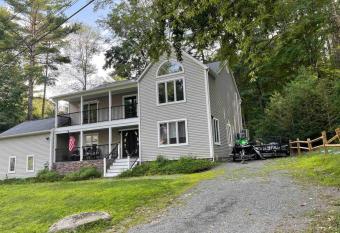 Luxury RIG on the LAKE has Balcony rooms