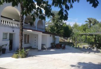 Apartman Nevia lka has Balcony rooms