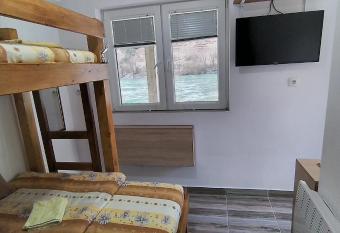 Apartman na Drini has Balcony rooms