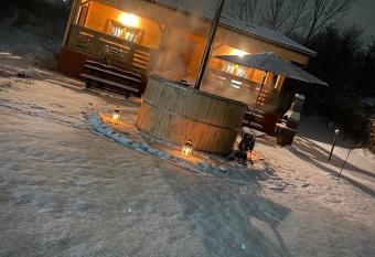 Cabanele Sa  ilor has Balcony rooms