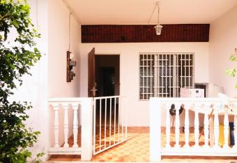 La Kaz Blanche has Balcony rooms