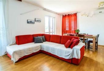 Apartman Hristovski has Balcony rooms