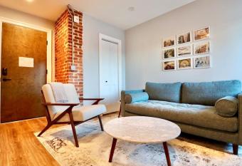 The Jefferson Suite at Prince Street Inn allows 18 year olds to book a room