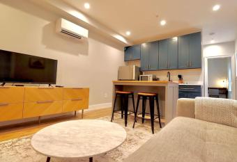 The Fairfax Suite at Prince Street Inn allows 18 year olds to book a room