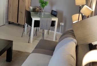 Inbox Apartments has Balcony rooms