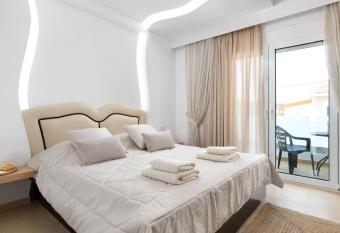 White House Kokas Luxury Apartments has Balcony rooms