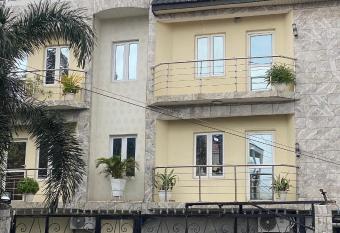 Posh Luxury Apartments Ikeja allows 18 year olds to book a room