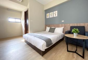 Allegro Hostel allows 18 year olds to book a room