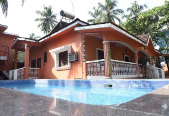 KAL VILLA has Balcony rooms