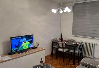 Apartman Tamara has Balcony rooms