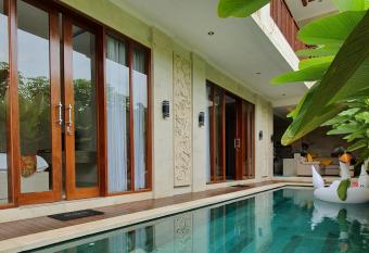 Nana Villas Sidemen has Balcony rooms