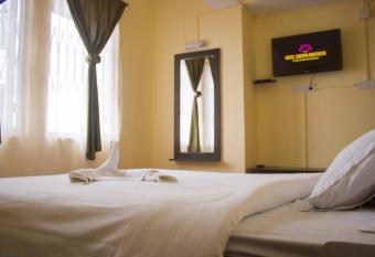 Sherpa Brothers Urban Homestay allows 18 year olds to book a room