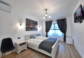 Casa Mora has Balcony rooms