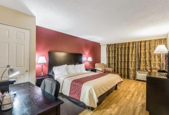 Tropical Palms Hotel has Balcony rooms