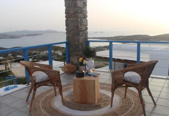 Cycladic Villa With Amazing View has Balcony rooms