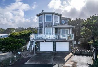 Beverly Beach Overlook has Balcony rooms