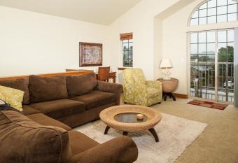 Starfish Cove has Balcony rooms