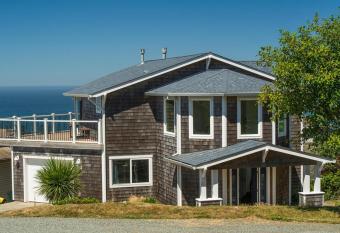 The Lighthouse has Balcony rooms